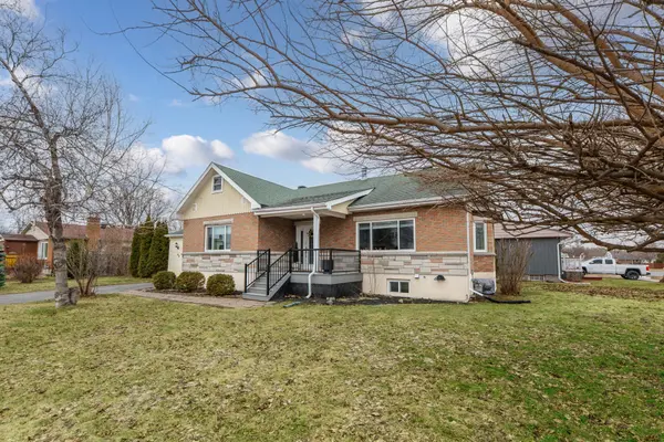 40 Bethune AVE, South Stormont, ON K0C 1P0