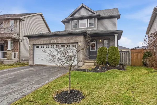 583 Fieldgate CIR, London East, ON N5V 5G1