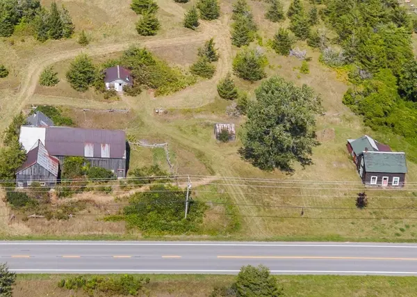 1677 County 8 RD, Prince Edward County, ON K0K 2T0