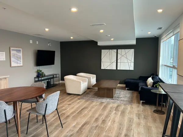 134 ROBINSON AVE #302, Lower Town - Sandy Hill, ON K1S 8N8