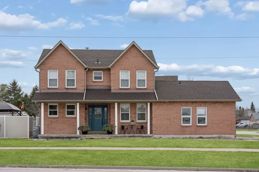 284 Victoria AVE N, Kawartha Lakes, ON K9V 6A8