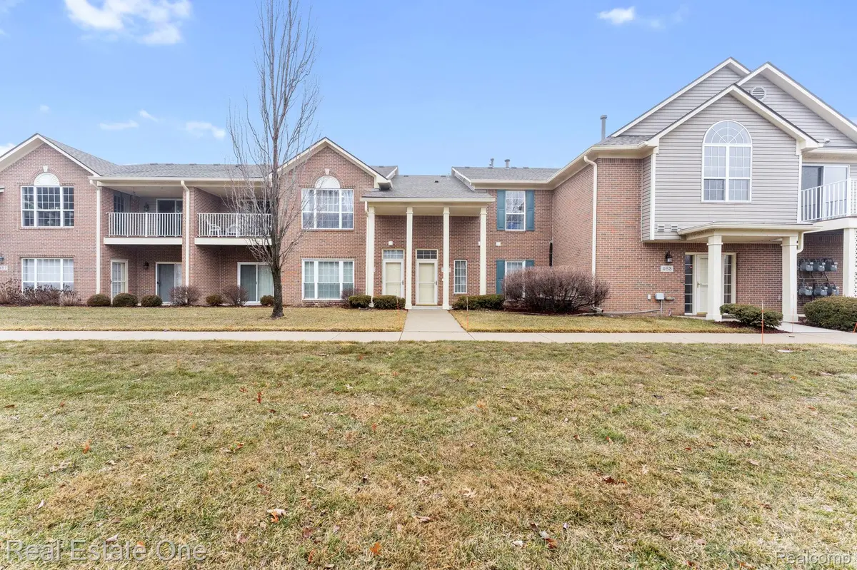 471 Mulberry ST, Wyandotte, MI 48192