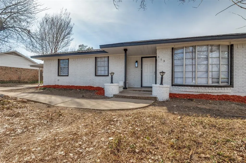 113 Brook Hollow Drive, Desoto, TX 75115