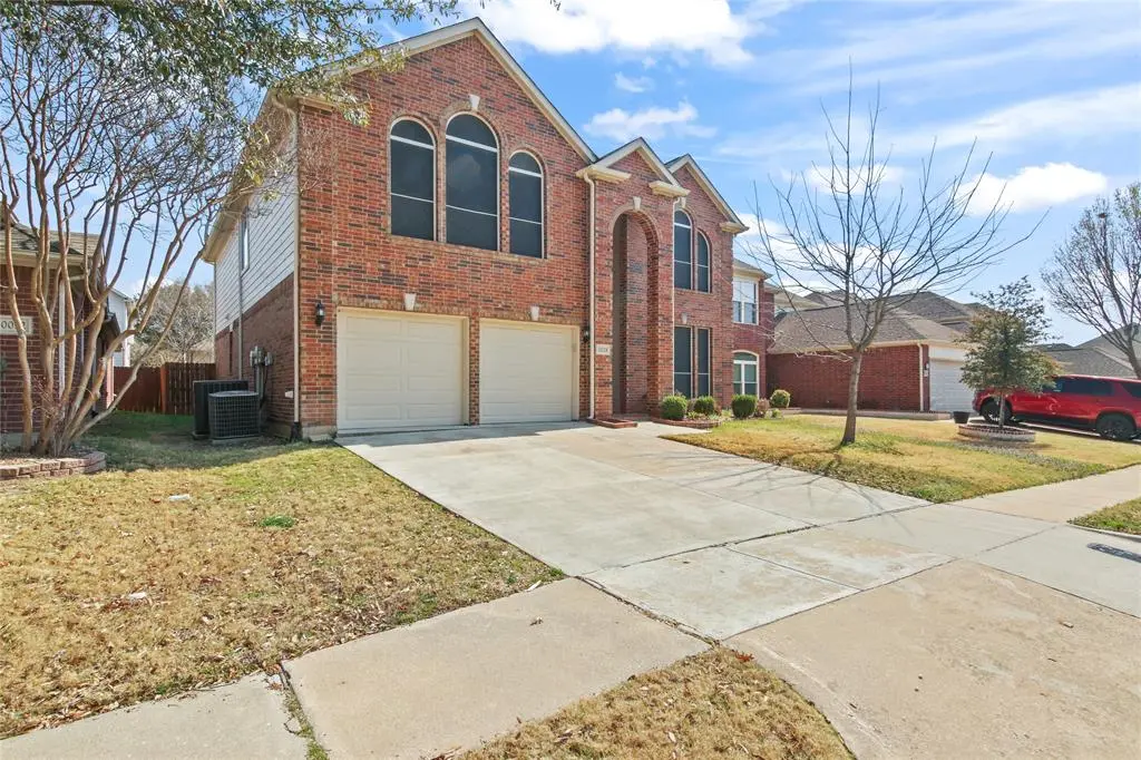 10028 Jessica Street, Fort Worth, TX 76244