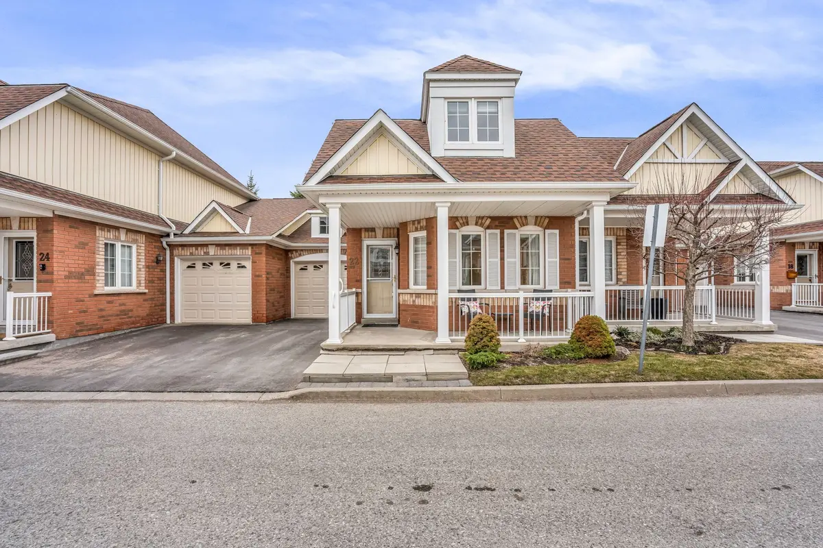 22 Gidley LN #24, Ajax, ON L1T 4Z7