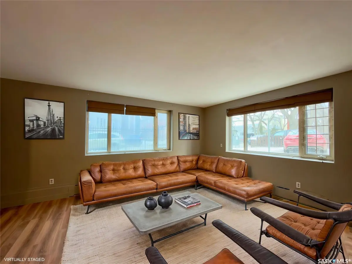 400 4th AVENUE N #2, Saskatoon, SK S7K 0R3