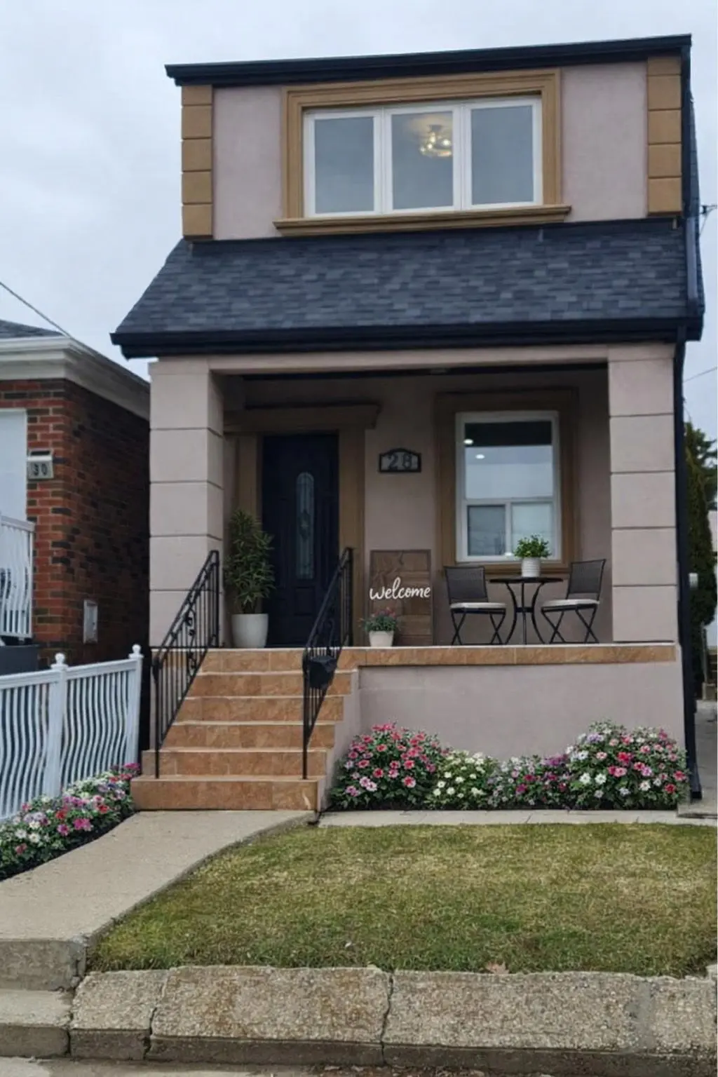 28 Teignmouth AVE, Toronto W03, ON M6E 1S7