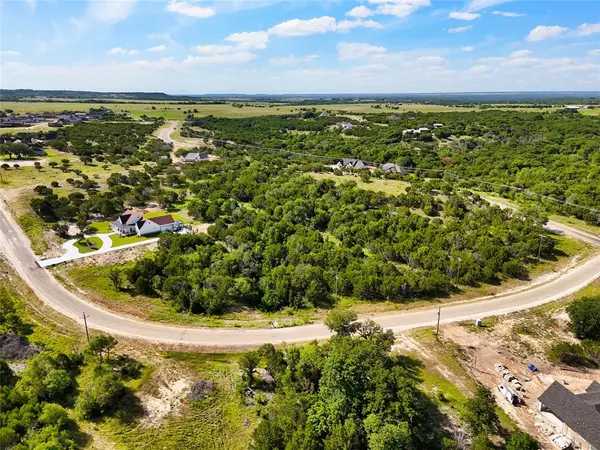 1022 Cedar Hill Drive, Nemo, TX 76070