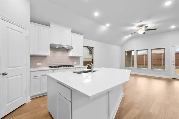 3933 Lakefield Drive, Crandall, TX 75114