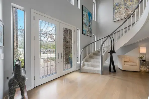 16037 Chalfont Circle, Dallas, TX 75248