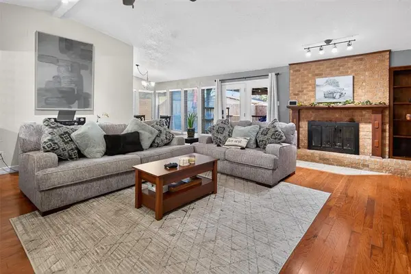 1326 Dogwood Trail, Lewisville, TX 75067