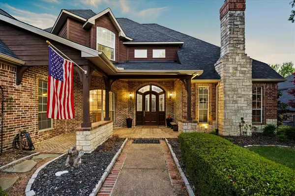 806 Eagle Pass, Heath, TX 75032