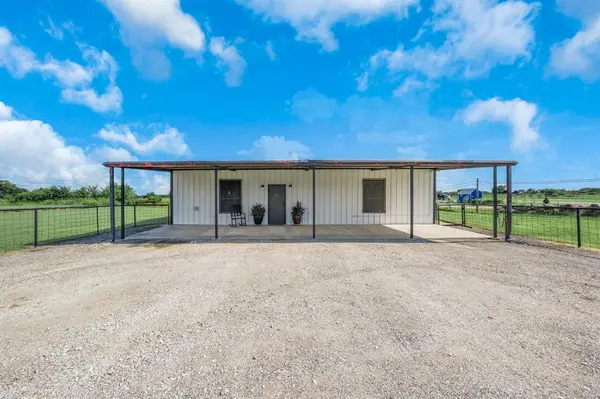 8050 W Interstate Highway 30, Cumby, TX 75433