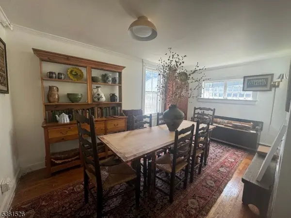 6 Hilltop Rd, Mendham Boro, NJ 07945