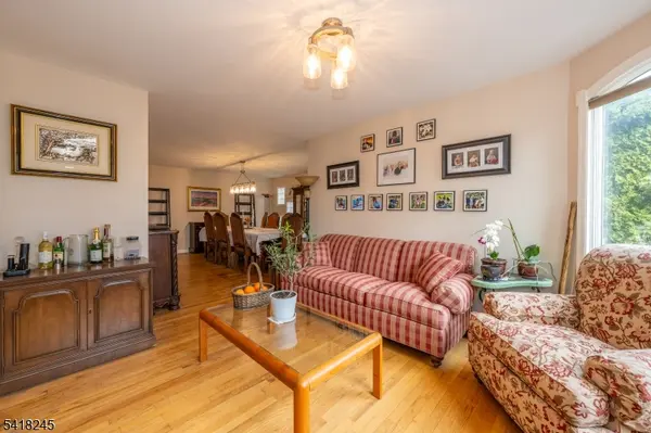 35 Turnberry Rd, Little Falls Twp., NJ 07424