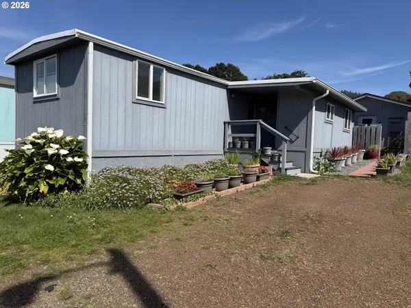 94120 STRAHAN ST #58, Gold Beach, OR 97444
