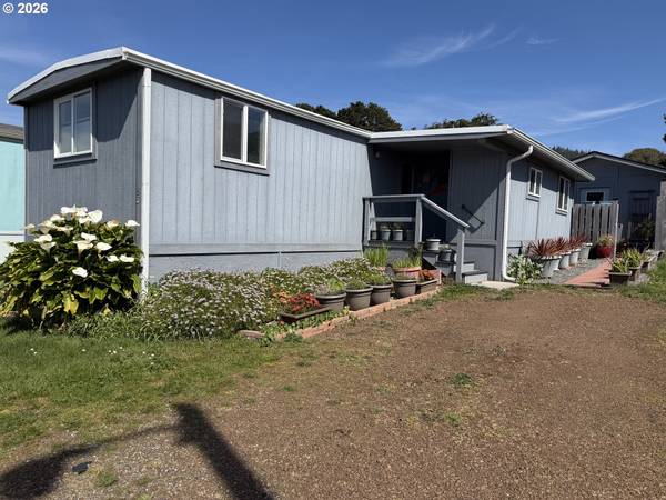 94120 STRAHAN ST #58, Gold Beach, OR 97444