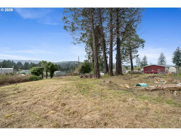 363 N Fawn DR, Otis, OR 97368