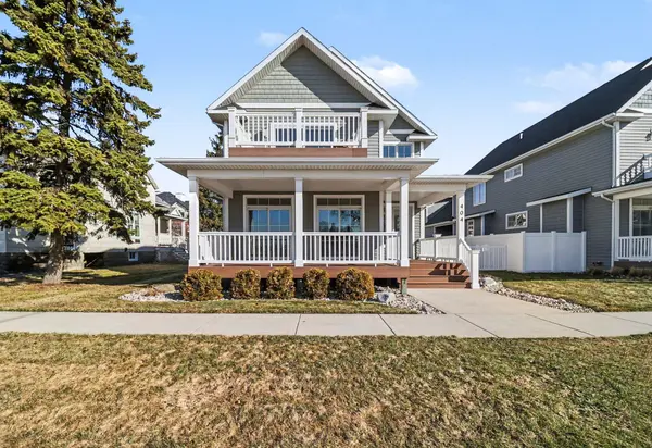 404 W Loomis ST, Ludington, MI 49431