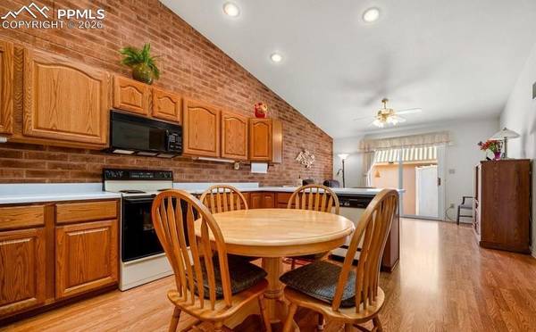 2106 Chatalet LN #I, Pueblo, CO 81005