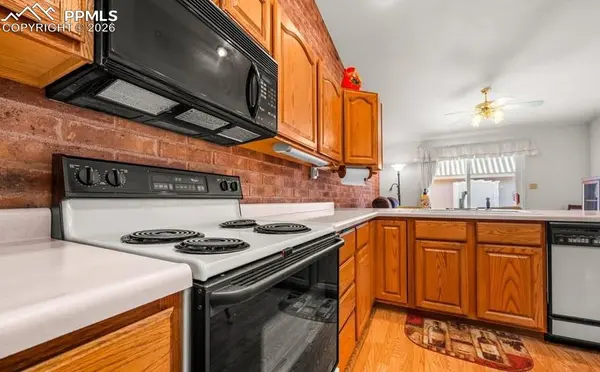 2106 Chatalet LN #I, Pueblo, CO 81005