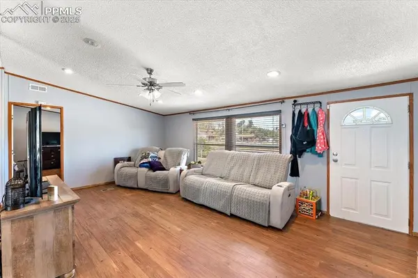 920 E 14th ST, La Junta, CO 81050