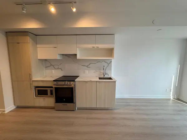 100 Queen ST E #1108, Toronto C08, ON M5C 0B5