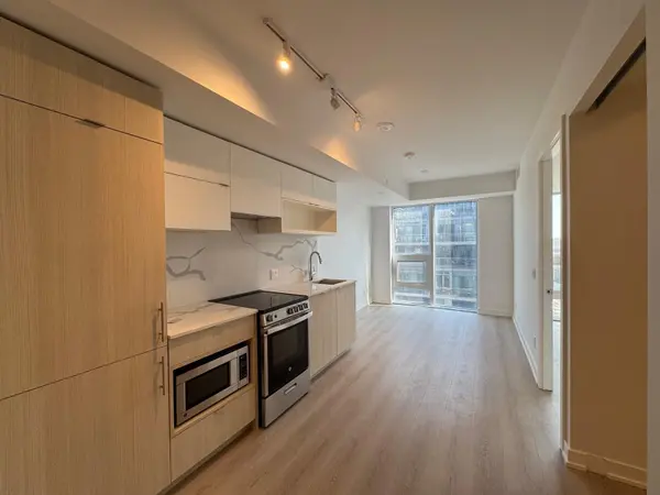 100 Queen ST E #1108, Toronto C08, ON M5C 0B5