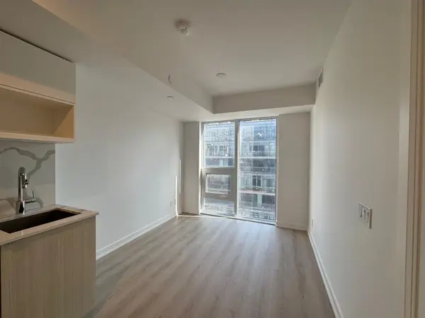 100 Queen ST E #1108, Toronto C08, ON M5C 0B5