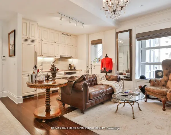 22 Leader LN #520, Toronto C08, ON M5E 0B2