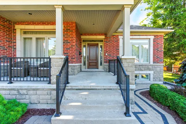 59 Queen ST, Whitby, ON L1M 1C4