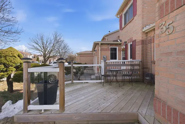 35 Gates CRES, Ajax, ON L1S 7E6