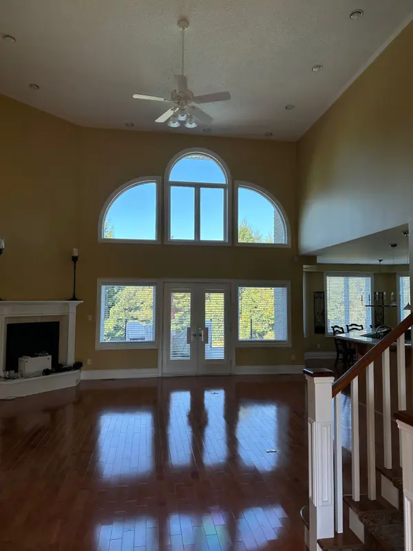 6 Sunny Ridge TRL, Clarington, ON L0B 1J0