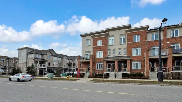 2710 William Jackson DR E #16, Pickering, ON L1X 0E6