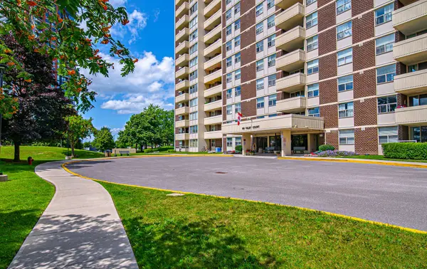 66 Falby CT #406, Ajax, ON L1S 3L2