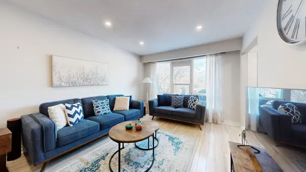 795 Greenfield CRES, Newmarket, ON L3Y 3B2