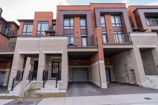 12 Griffith ST, Aurora, ON L4G 7B6