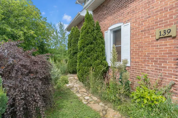 139 Veterans LN, Tay, ON L0K 2A0