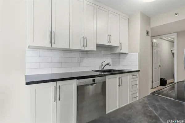 717 Victoria AVENUE #104, Saskatoon, SK S7N 2T5