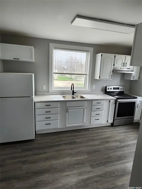 408 Railway AVENUE, Carnduff, SK S0C 0S0