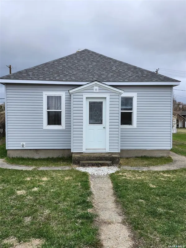 408 Railway AVENUE, Carnduff, SK S0C 0S0