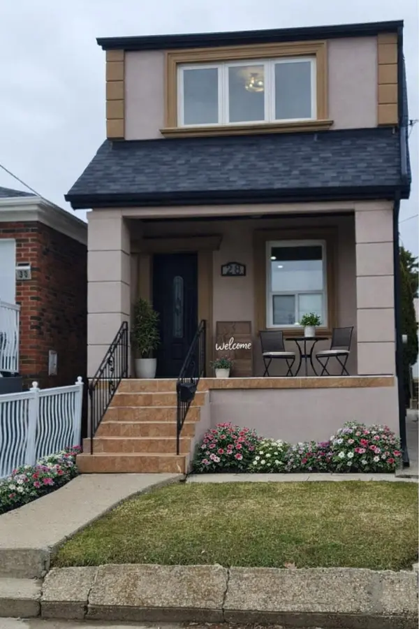 28 Teignmouth AVE, Toronto W03, ON M6E 1S7