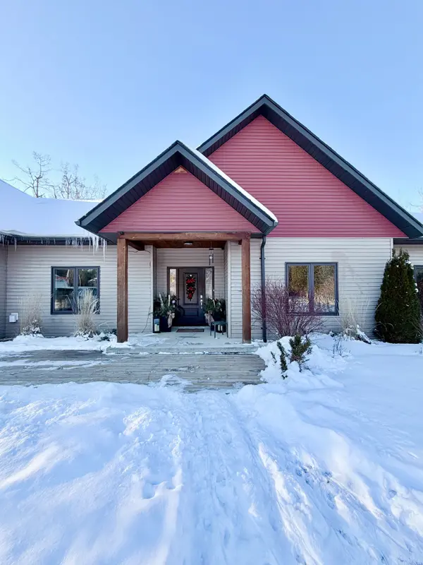 45 Kenedon DR, Kawartha Lakes, ON K0L 2W0