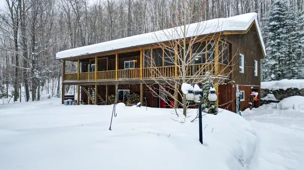 192 Quarry RD, Bancroft, ON K0L 1C0