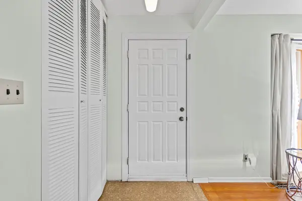 19 Secord DR, Hamilton, ON L8K 3W6