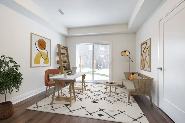 18 Clear Valley LN, Hamilton, ON L0R 1W0