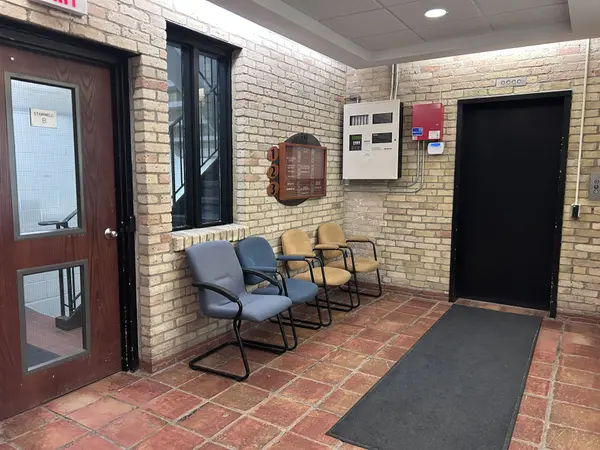 717 Richmond ST #300, London East, ON N6A 1S2