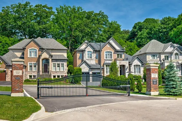 47 Legacy LN, Hamilton, ON L9G 0G2