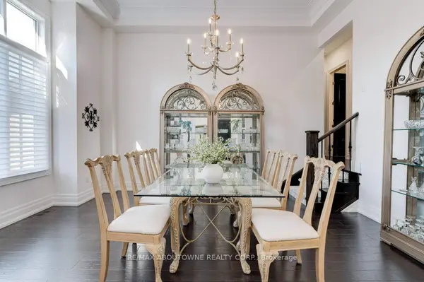 47 Legacy LN, Hamilton, ON L9G 0G2