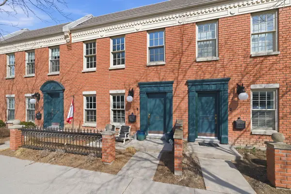 146 Hibernia ST #102, Cobourg, ON K9A 3J8